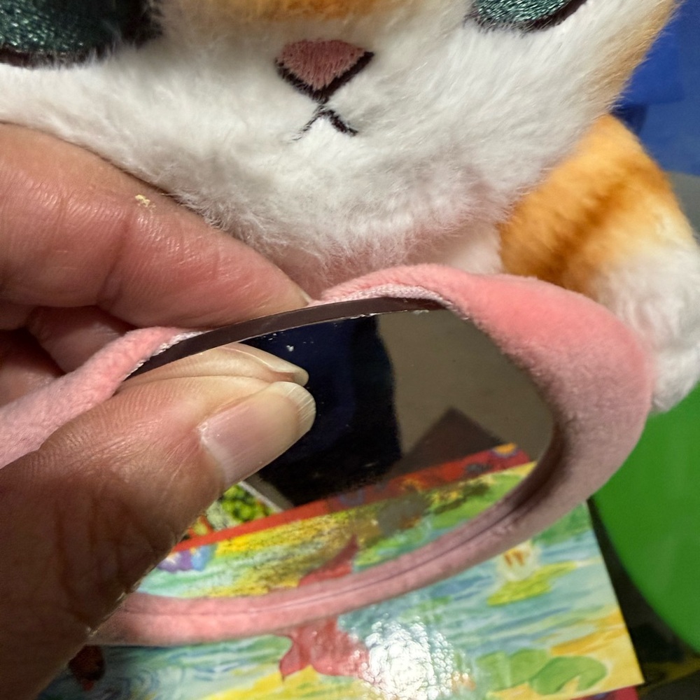 Miniso x mofusand Ice Cream Series plush. Mirror damaged but removable - Picture 9 of 9